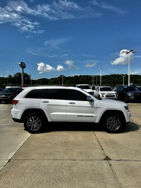 Used 2021 Jeep Grand Cherokee Limited w/ Premium Lighting Group AWD/4WD image 4