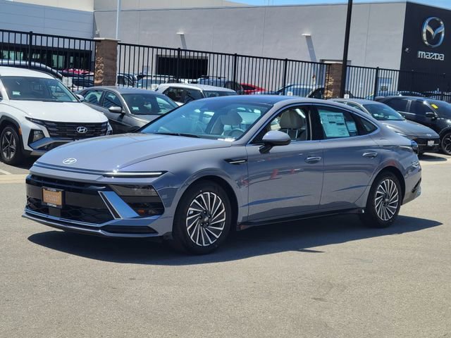 New 2026 Hyundai Sonata SEL FWD image 2
