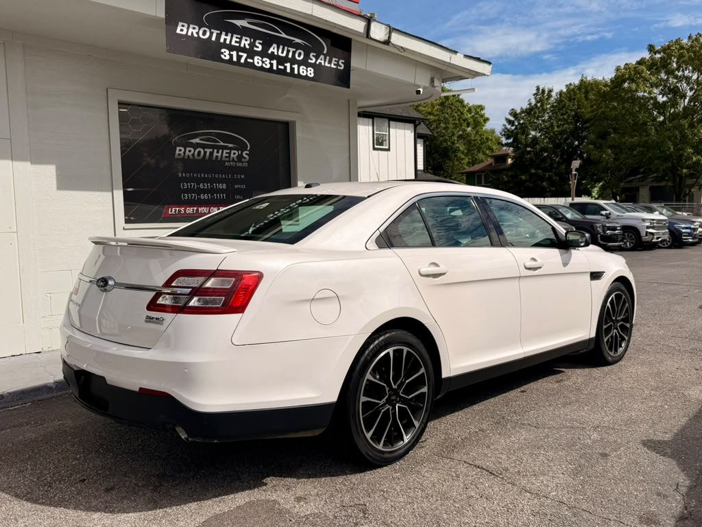 Used 2019 Ford Taurus SHO AWD/4WD image 16