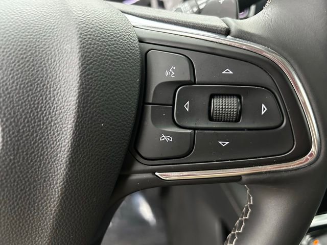 Used 2023 Buick Envision Avenir image 28