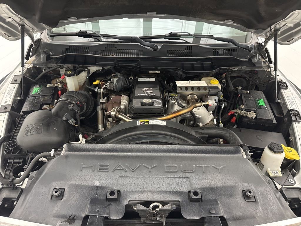Used 2018 RAM 3500 Tradesman w/ Chrome Appearance Group AWD/4WD image 39