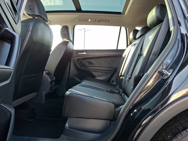 Used 2022 Volkswagen Tiguan SE image 13