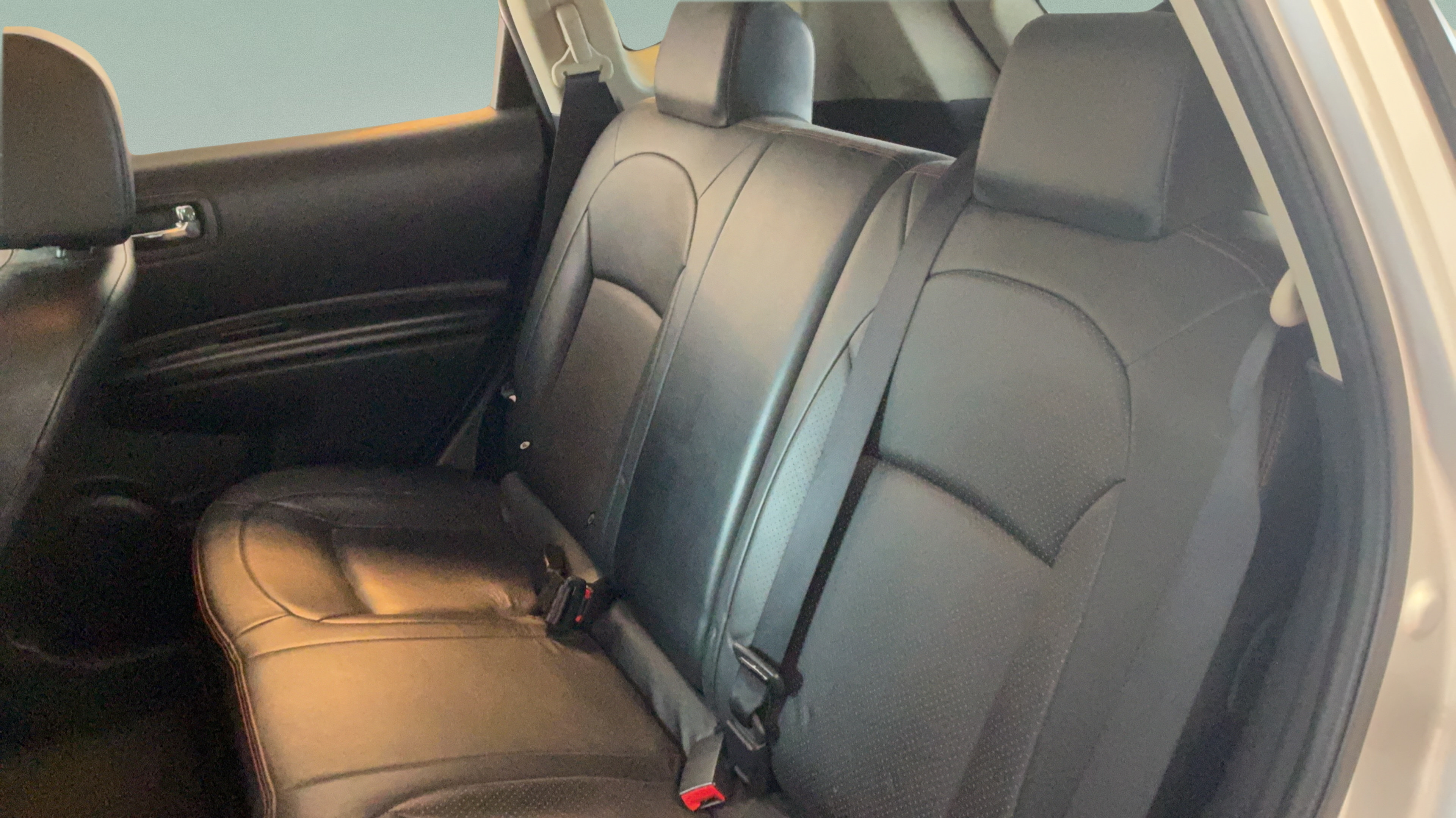 Used 2011 Nissan Rogue SV w/ SL Pkg AWD/4WD image 26