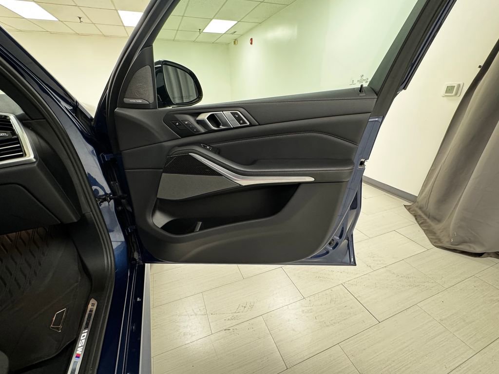 Used 2023 BMW X5 M50i w/ Executive Package image 13