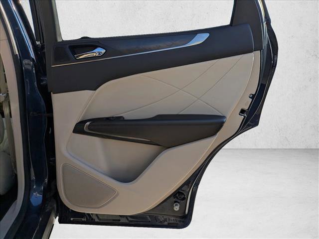 Used 2017 Lincoln MKC Reserve w/ Lincoln MKC Climate Package image 14