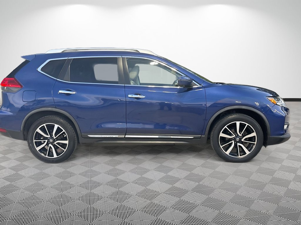 Used 2017 Nissan Rogue SL w/ SL Premium Package AWD/4WD image 16