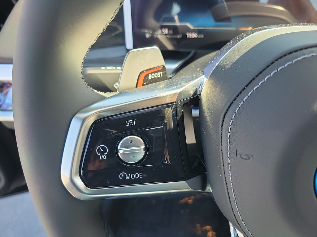 New 2026 BMW 750e xDrive AWD/4WD image 25