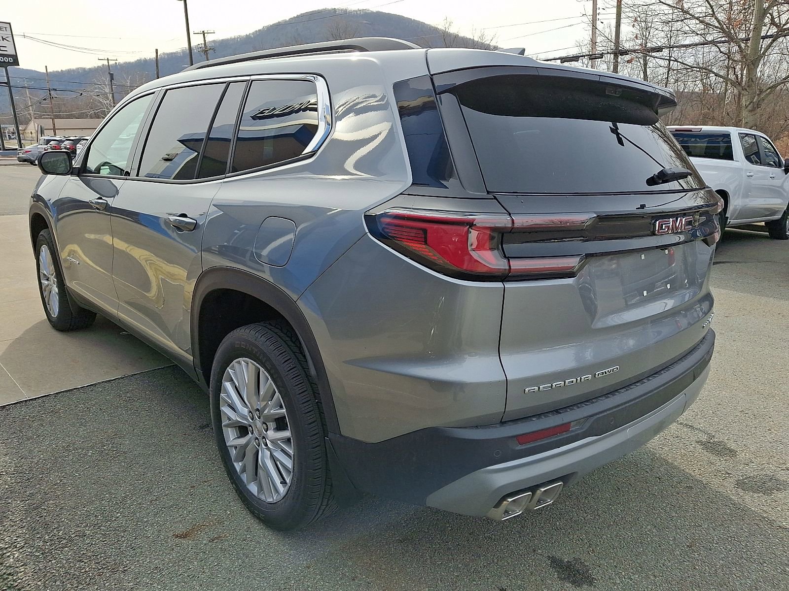 New 2026 GMC Acadia Elevation w/ Elevation Premium Package image 4