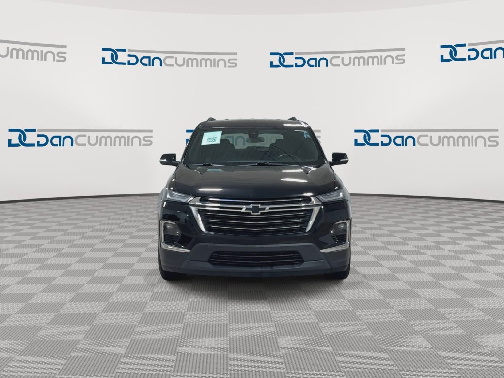 Used 2023 Chevrolet Traverse LT FWD image 3