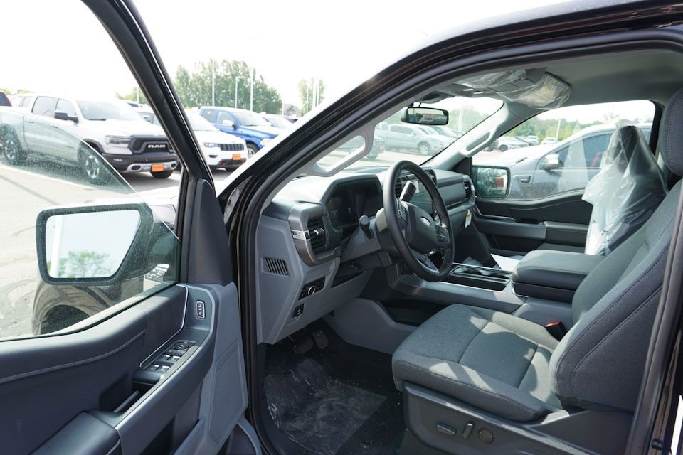 New 2025 Ford F150 XLT w/ Equipment Group 302A MID image 11