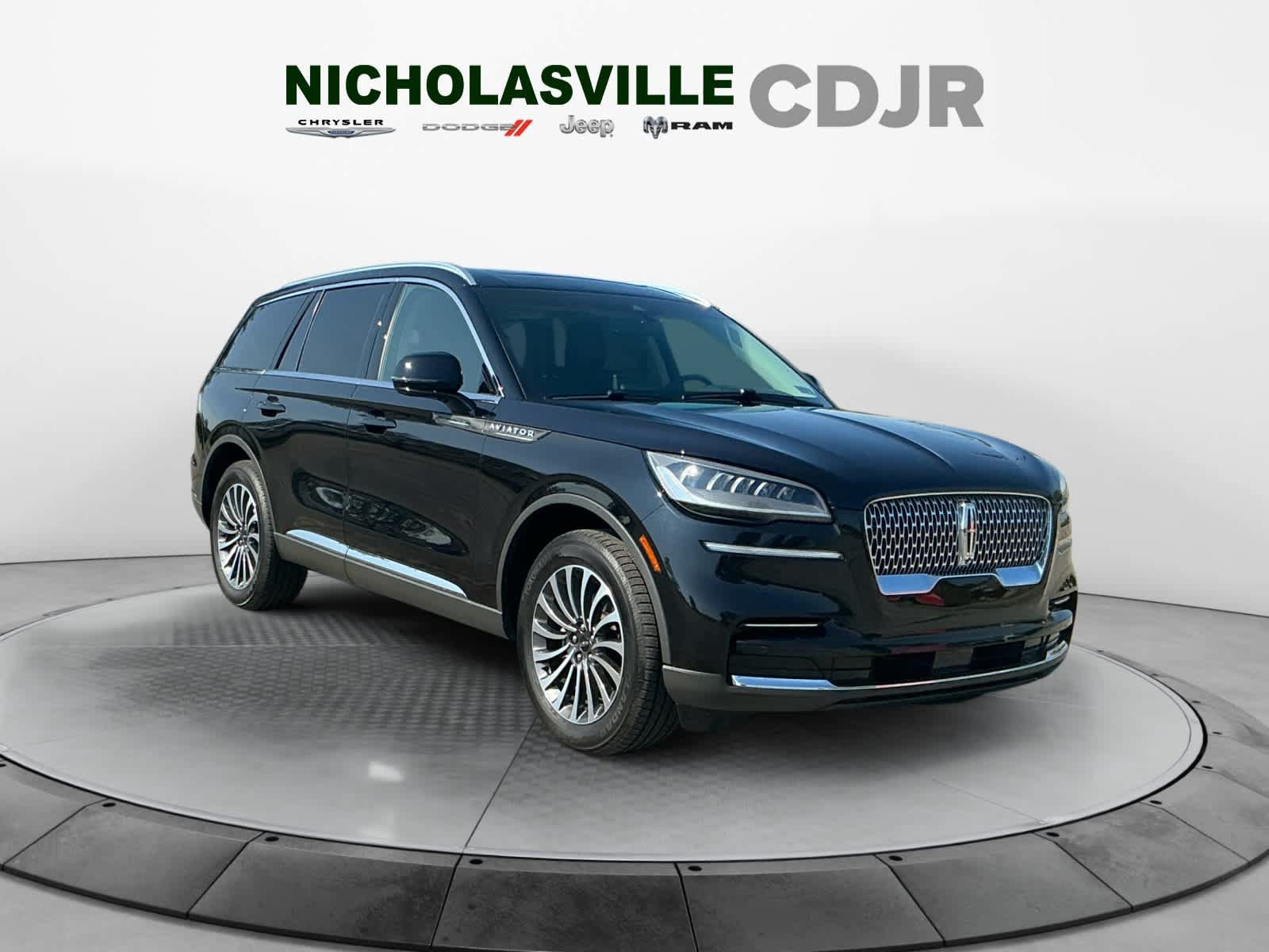 Used 2024 Lincoln Aviator Reserve w/ Elements Package Plus AWD/4WD image 7