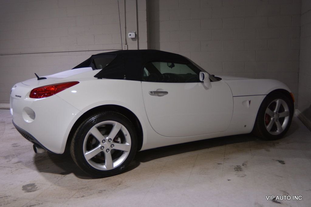 Used 2008 Pontiac Solstice Convertible w/ Premium Package image 28