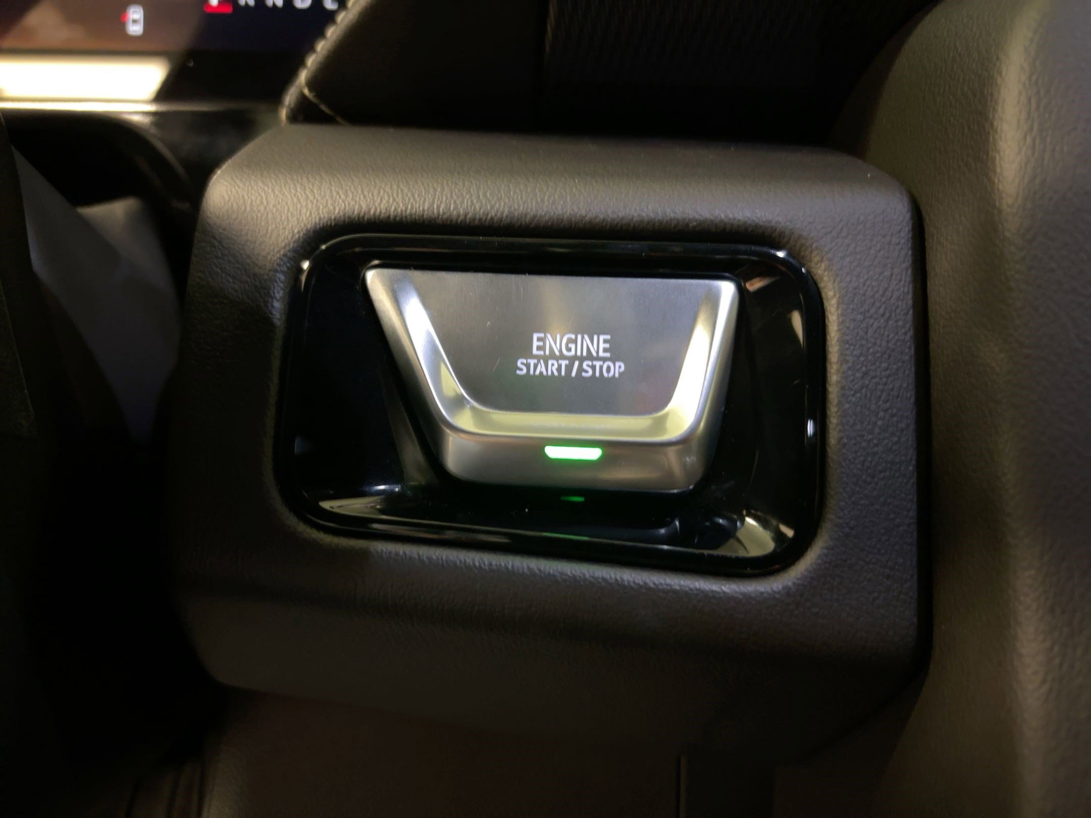 Used 2025 GMC Yukon Elevation image 26