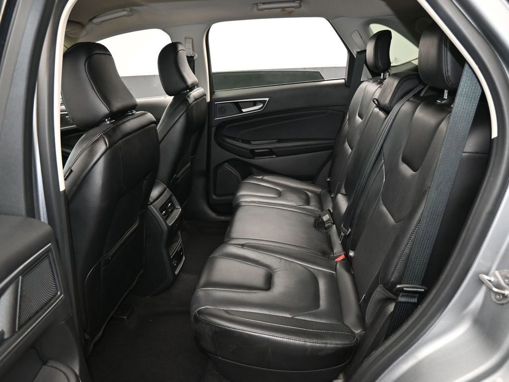 Certified 2022 Ford Edge Titanium w/ Equipment Group 301A image 33