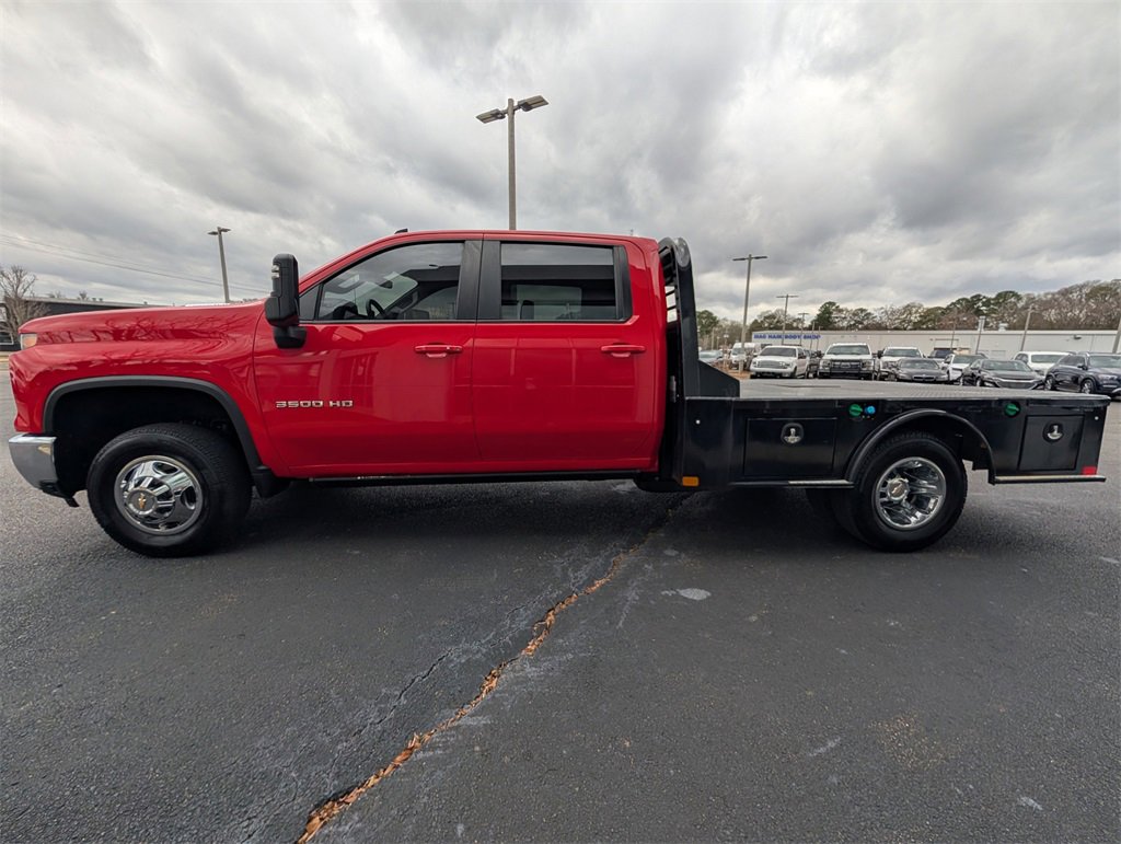 Used 2024 Chevrolet Silverado 3500 LT image 7