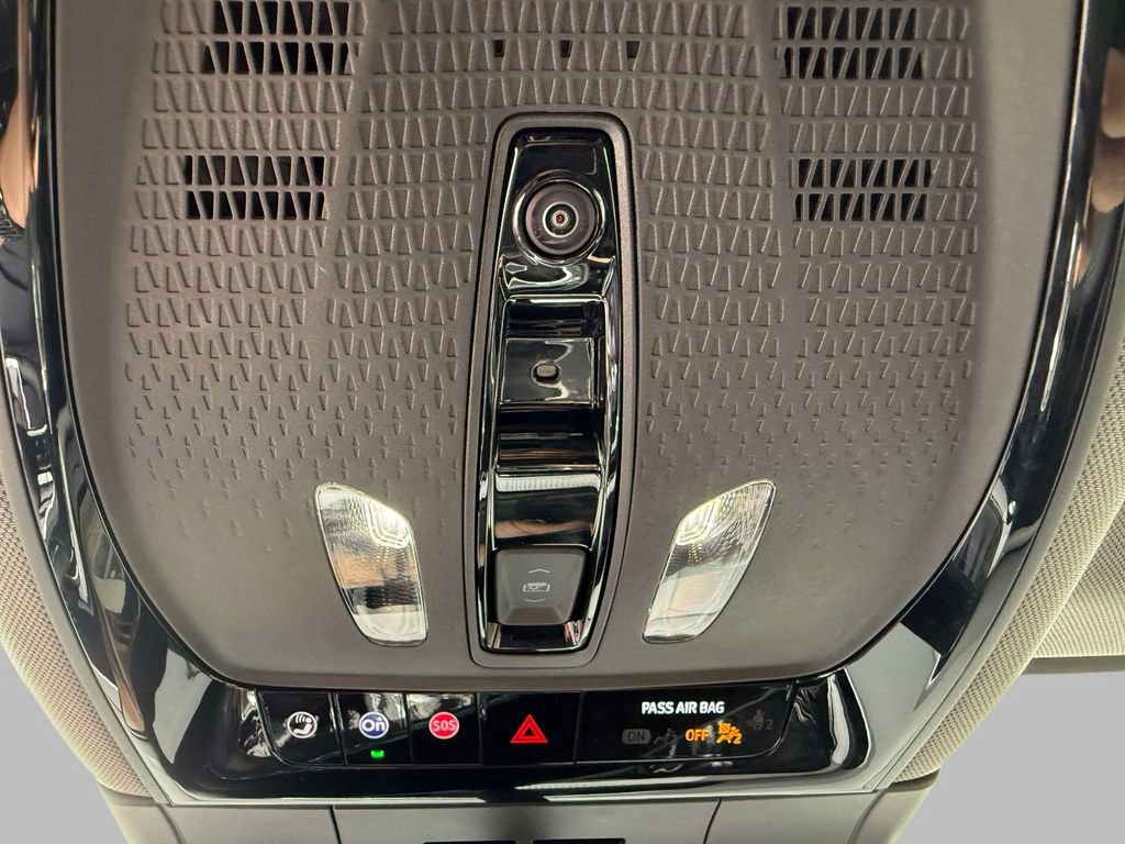 Used 2025 Cadillac Optiq Sport 2 w/ LPO, Floor Liner Package AWD/4WD image 26