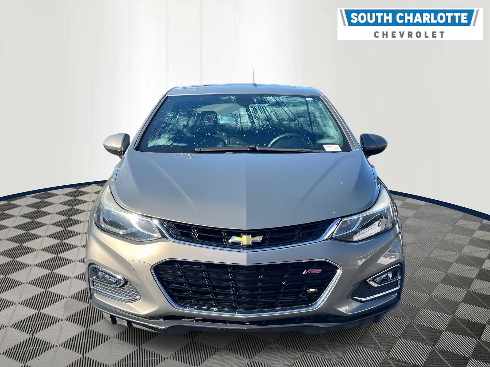 Used 2018 Chevrolet Cruze LT w/ Sun And Sound Package image 2