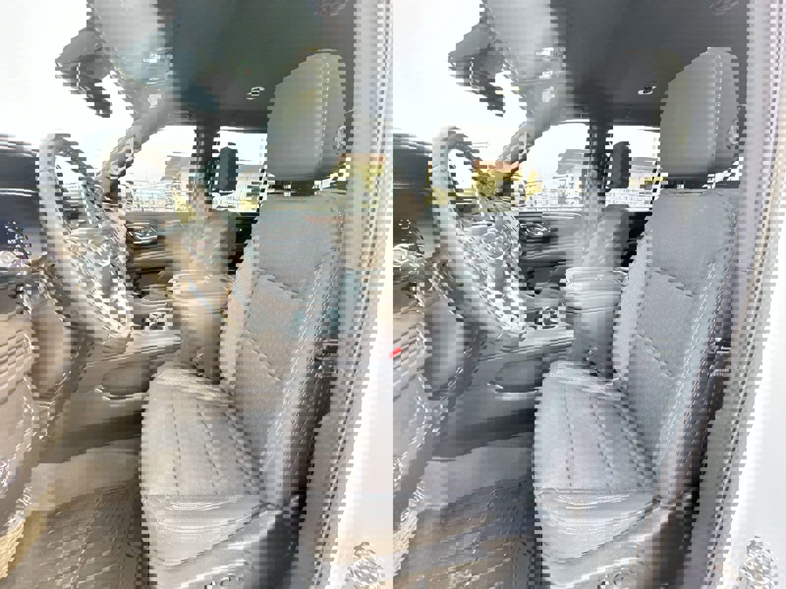 Used 2024 GMC Yukon XL SLE w/ Gmc Pro Safety Plus Package image 19