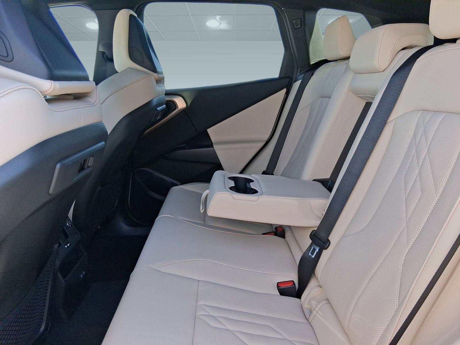 Used 2026 BMW X3 xDrive30 w/ Convenience Package AWD/4WD image 12