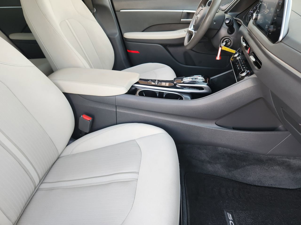 Used 2023 Hyundai Sonata SE image 13