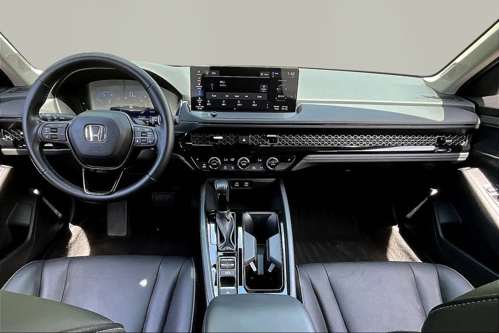 Used 2023 Honda Accord EX-L image 8