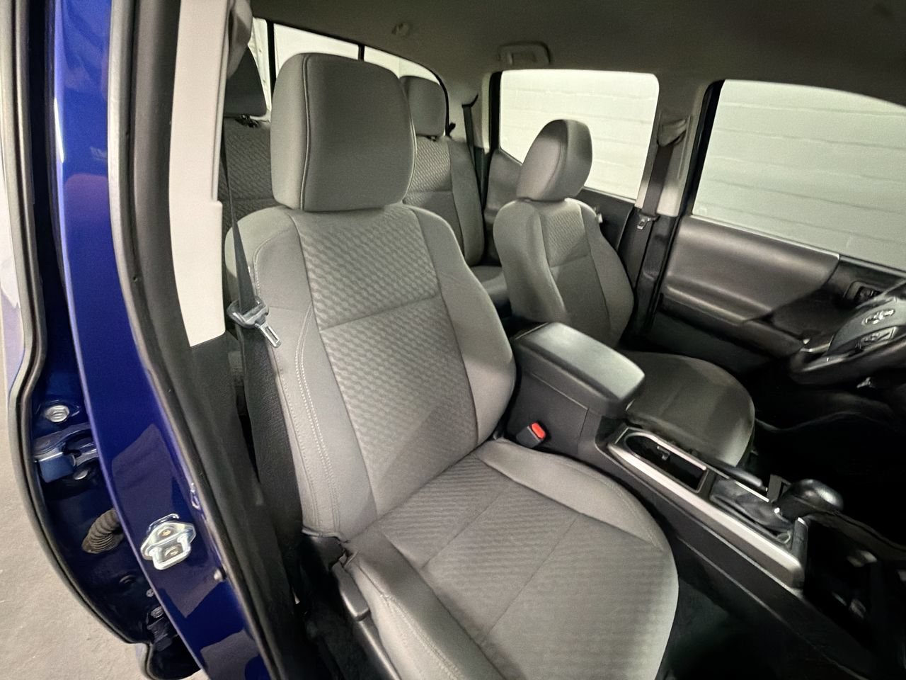Used 2023 Toyota Tacoma SR5 RWD image 25