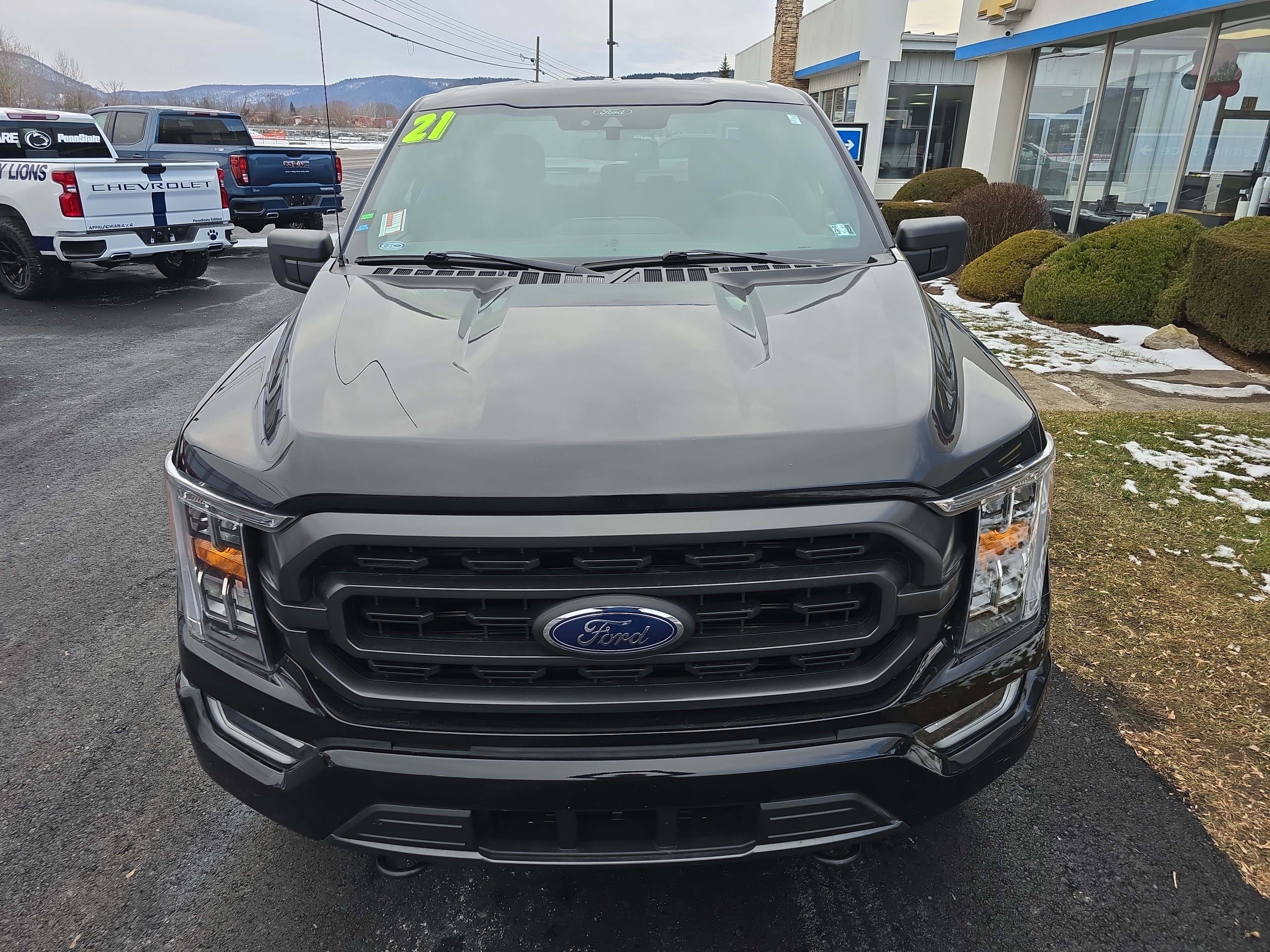 Used 2021 Ford F150 XLT w/ Equipment Group 302A High image 9