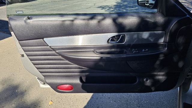 Used 2004 Ford Thunderbird RWD image 39