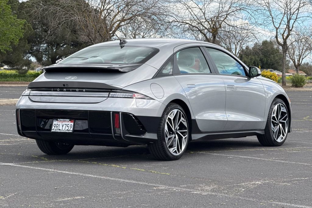 Used 2023 Hyundai Ioniq 6 SEL AWD/4WD image 4