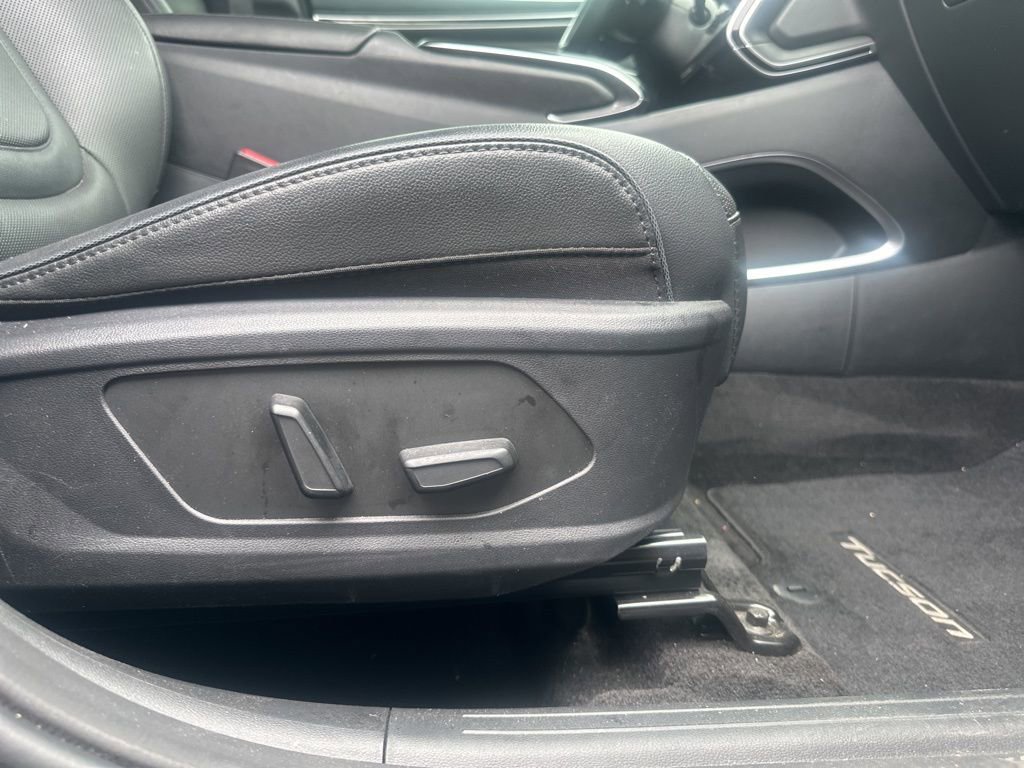 Used 2024 Hyundai Tucson Limited image 36