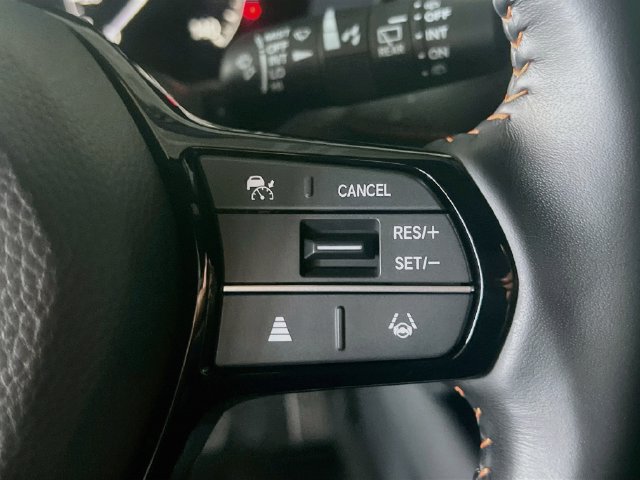 Certified 2025 Honda HR-V Sport image 18
