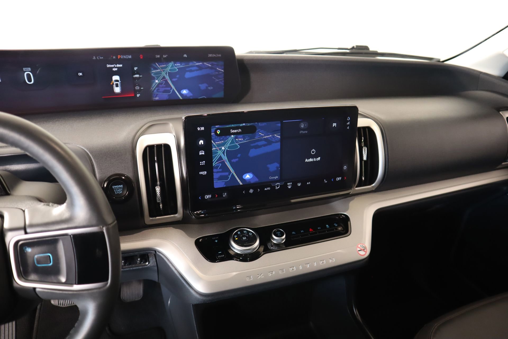 Used 2025 Ford Expedition Active image 5