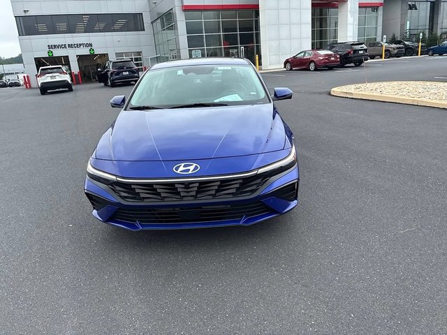 Used 2024 Hyundai Elantra Limited FWD image 21