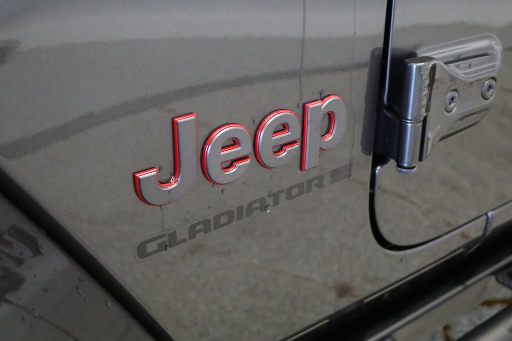 Used 2023 Jeep Gladiator Rubicon w/ Cold Weather Group AWD/4WD image 13