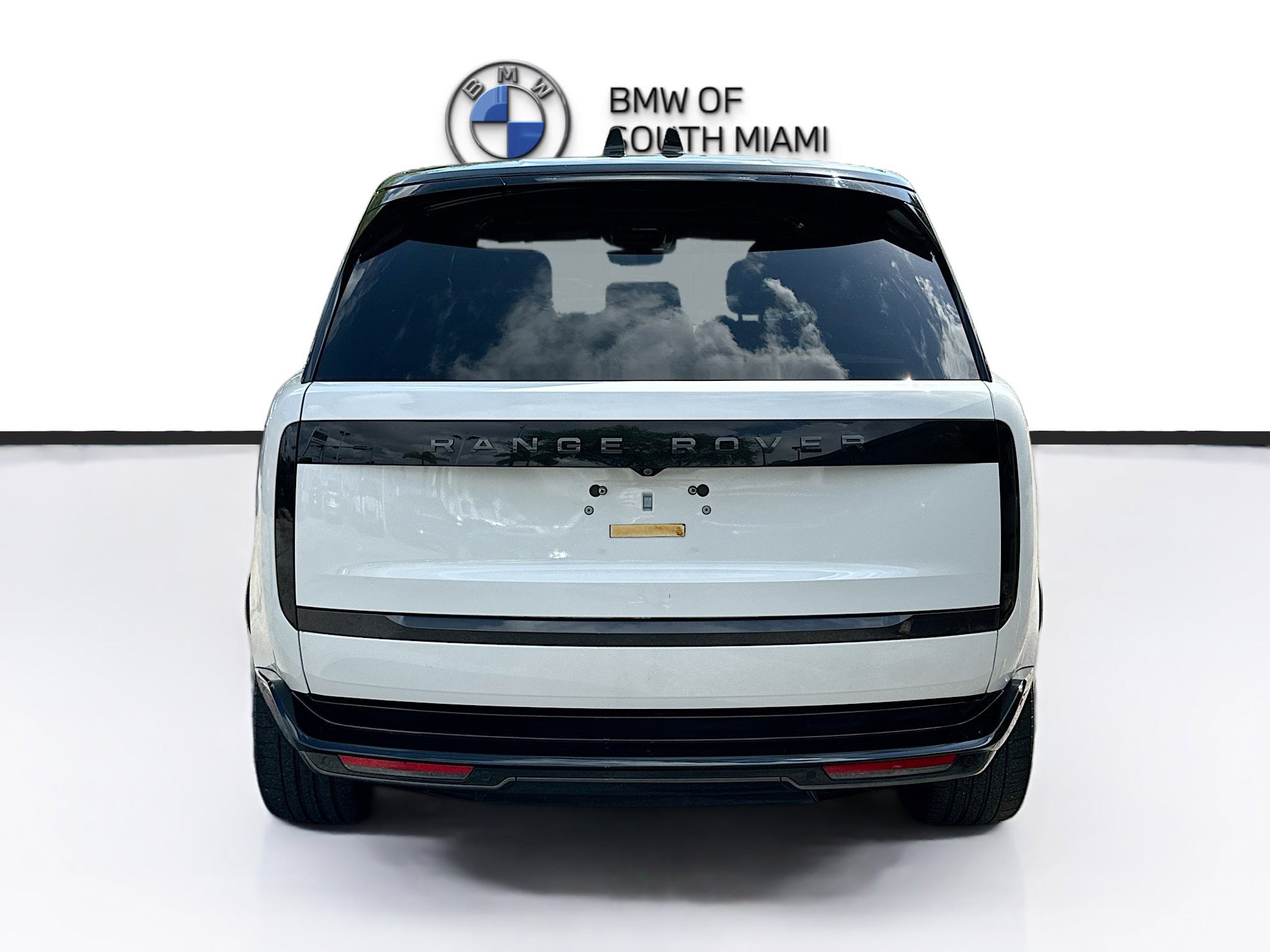 Used 2024 Land Rover Range Rover SE AWD/4WD image 6