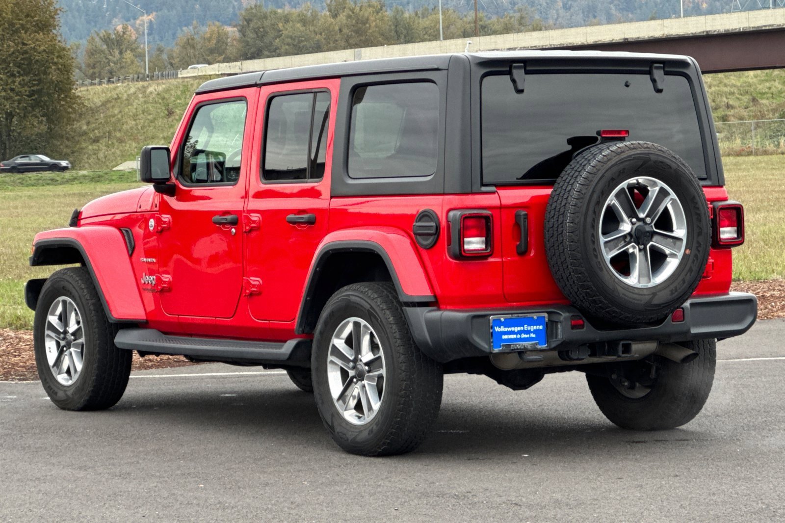 Used 2022 Jeep Wrangler Unlimited Sahara image 5