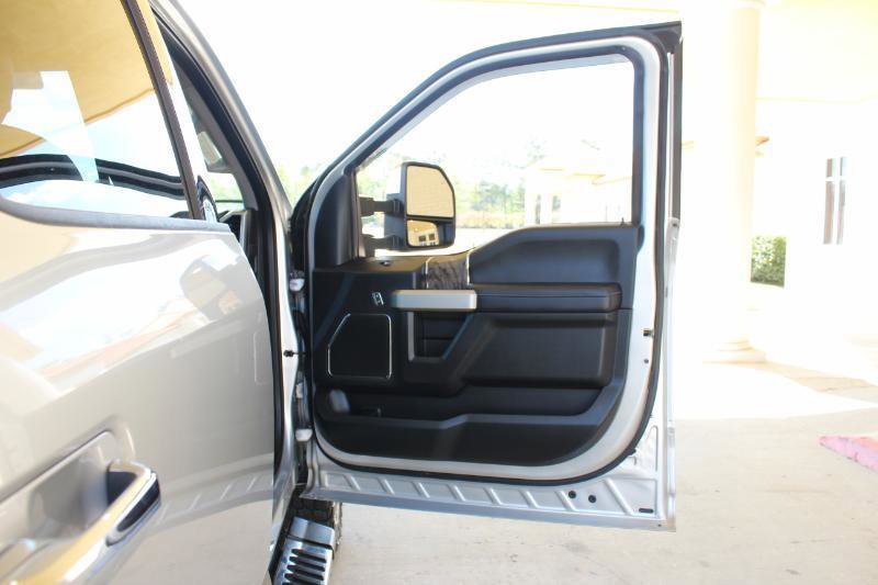 Used 2019 Ford F250 Lariat w/ Chrome Package AWD/4WD image 28