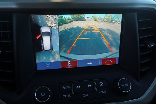 Used 2017 GMC Acadia Denali w/ Technology Package FWD image 16