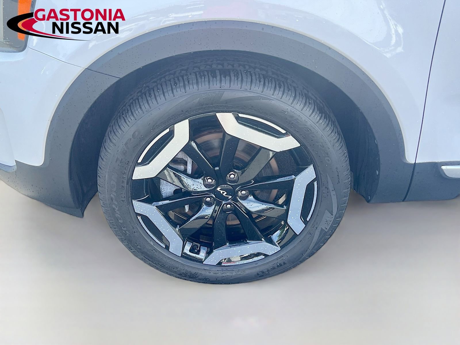 Used 2023 Kia Telluride EX w/ EX Captain's Chair Package image 42