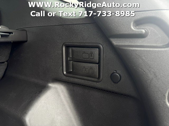 Used 2022 Chevrolet Equinox LT w/ Driver Convenience Package AWD/4WD image 30