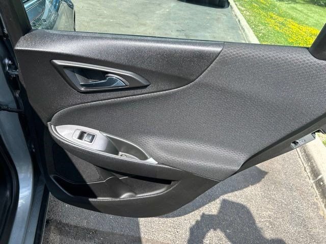 Used 2025 Chevrolet Malibu LT FWD image 39