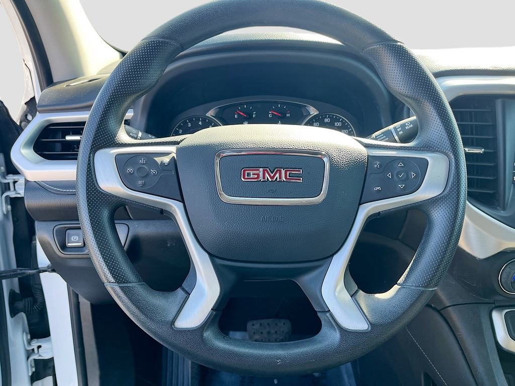 Used 2022 GMC Acadia SLE image 11