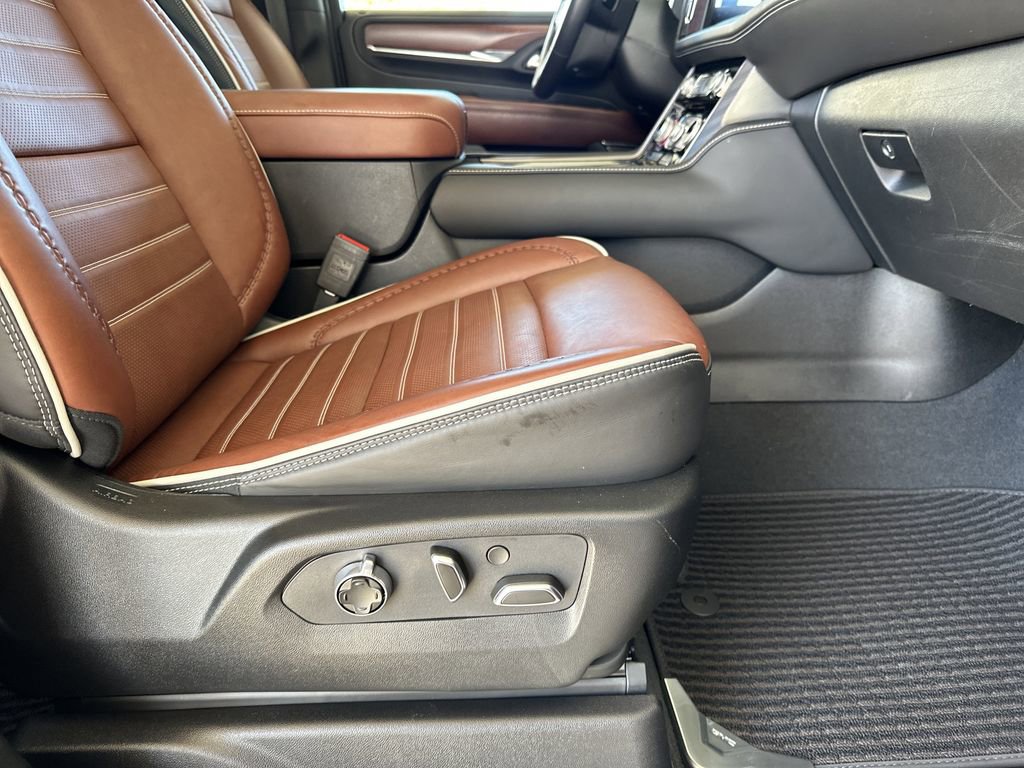 Certified 2024 GMC Yukon Denali Ultimate image 43