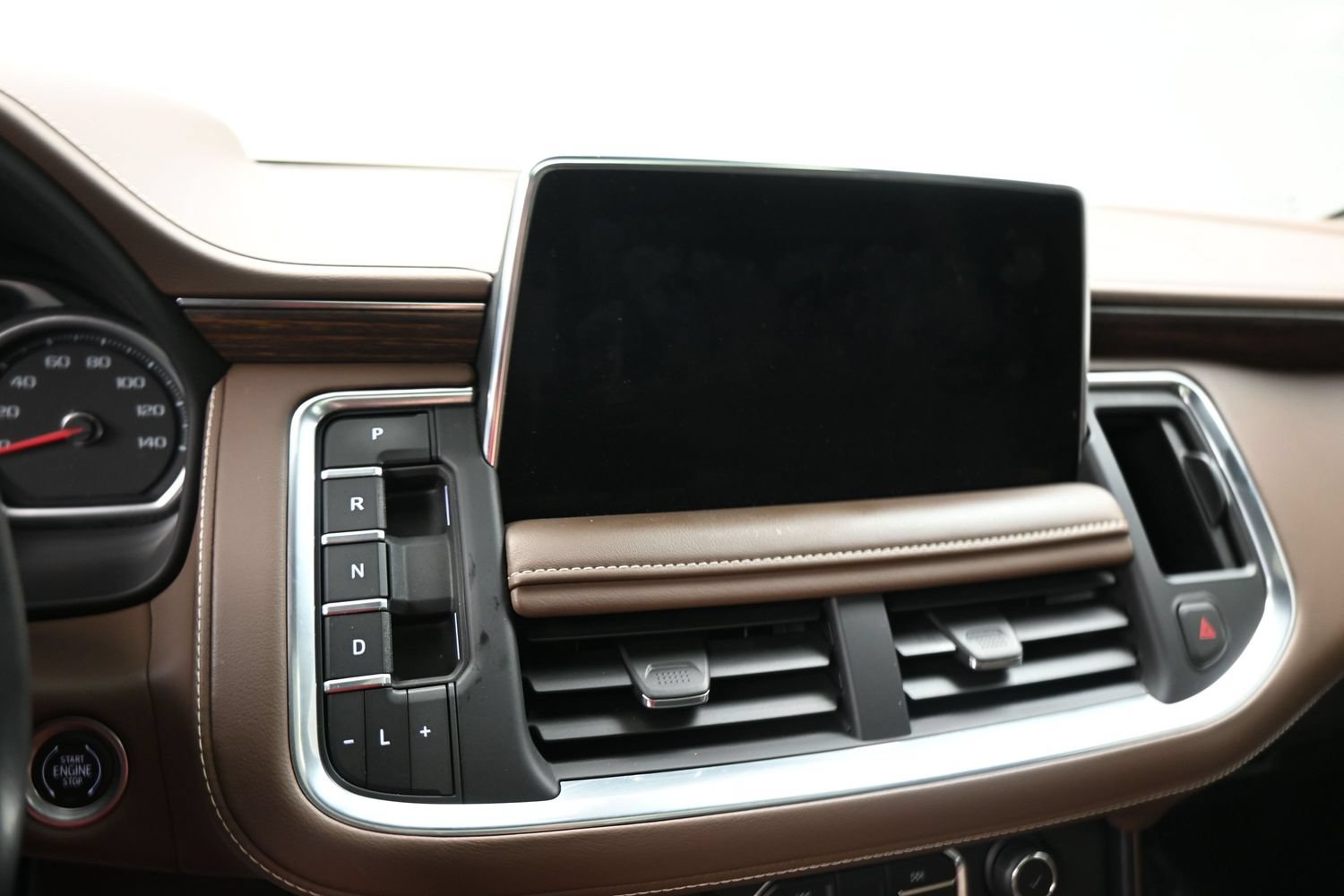 Used 2021 Chevrolet Suburban High Country AWD/4WD image 15
