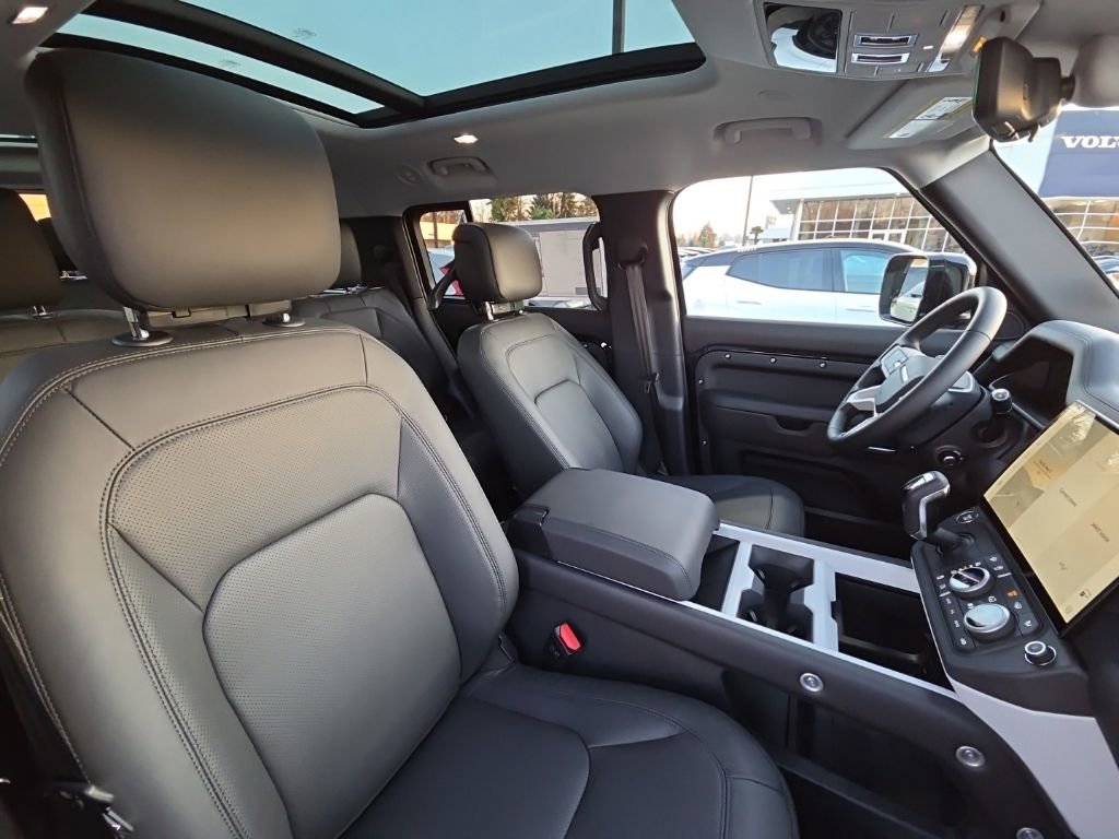 New 2026 Land Rover Defender 130 S image 21