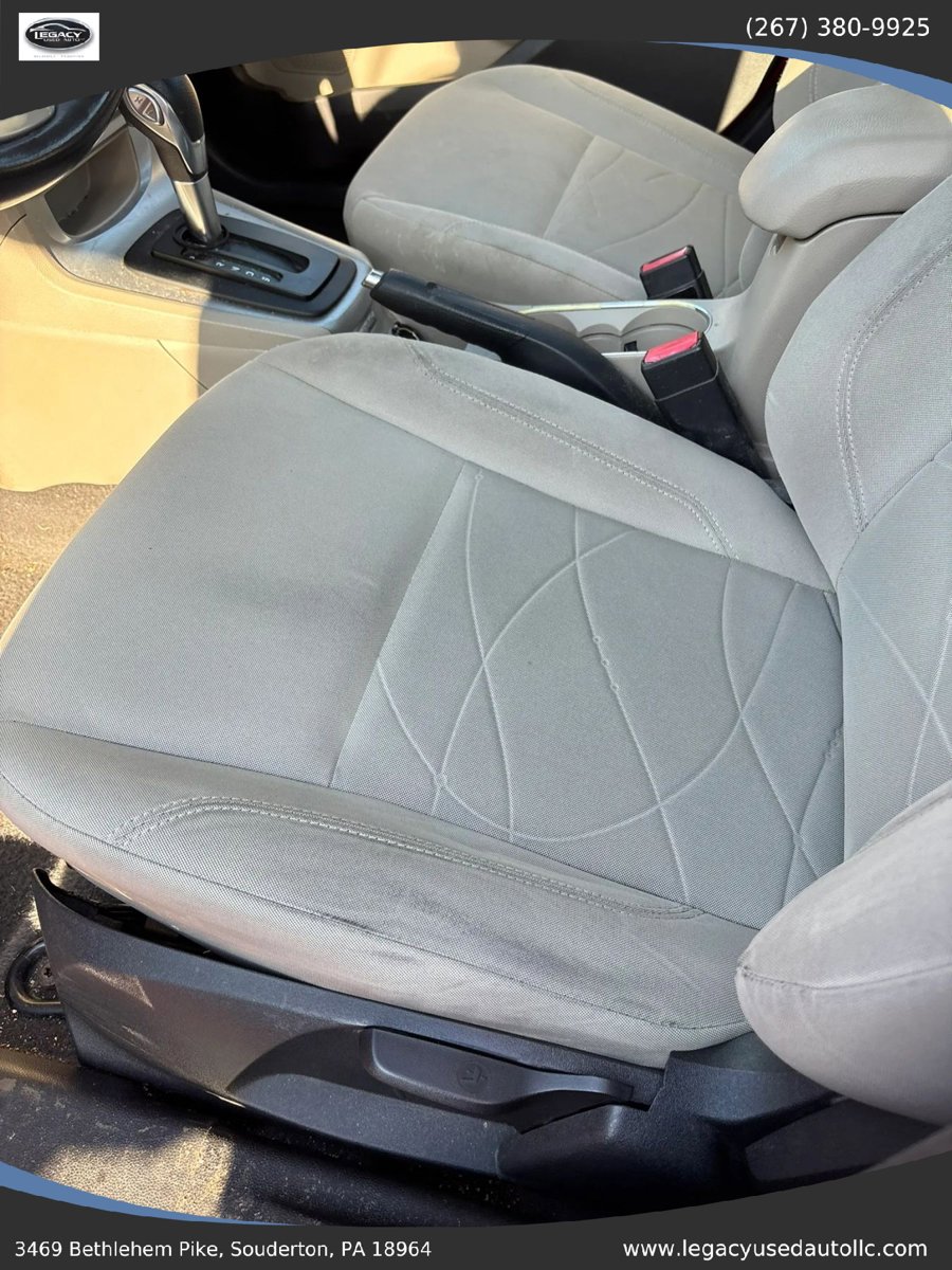 Used 2014 Ford Fiesta SE image 31