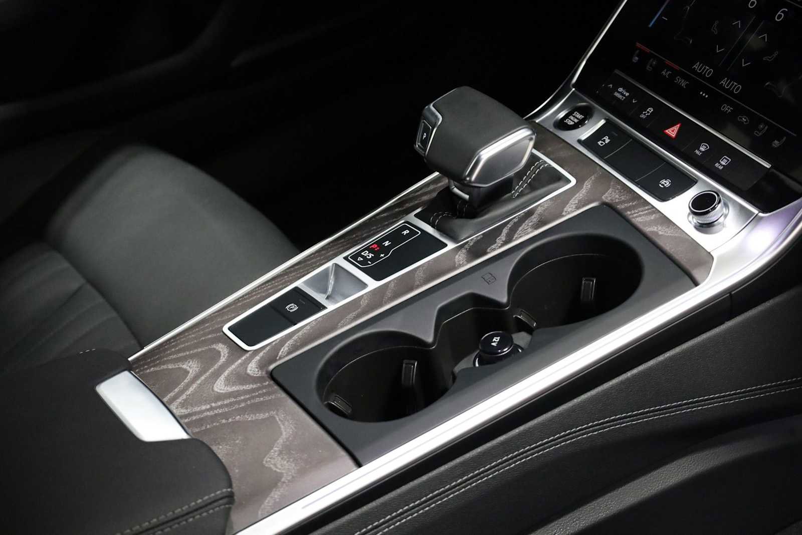 Used 2025 Audi A6 Premium Plus w/ Premium Plus Package image 20