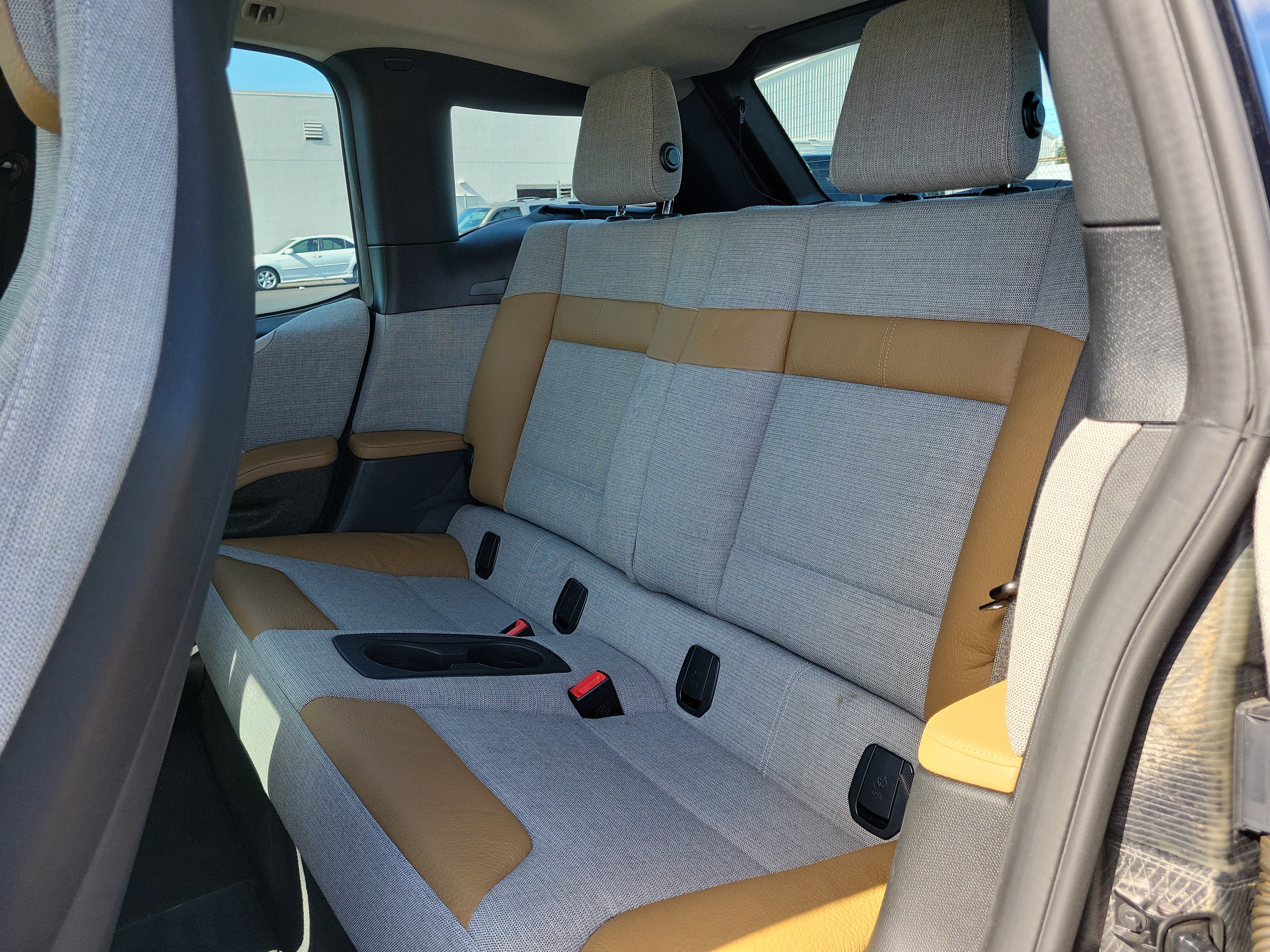 Used 2015 BMW i3 w/ Range Extender RWD image 10