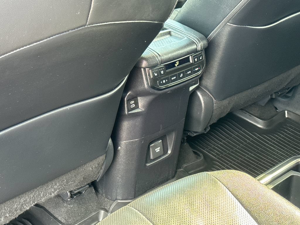 Used 2024 Toyota Grand Highlander AWD image 42