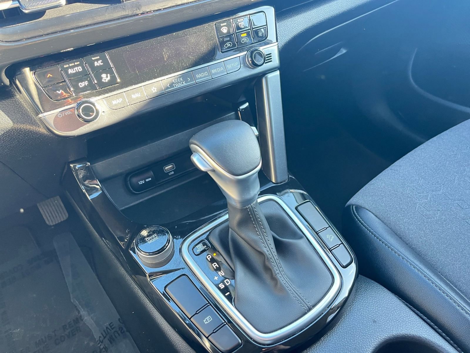 Used 2025 Kia Seltos S FWD image 41